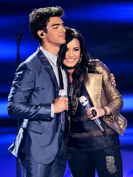 HQ Picture of Jemi Hug During
